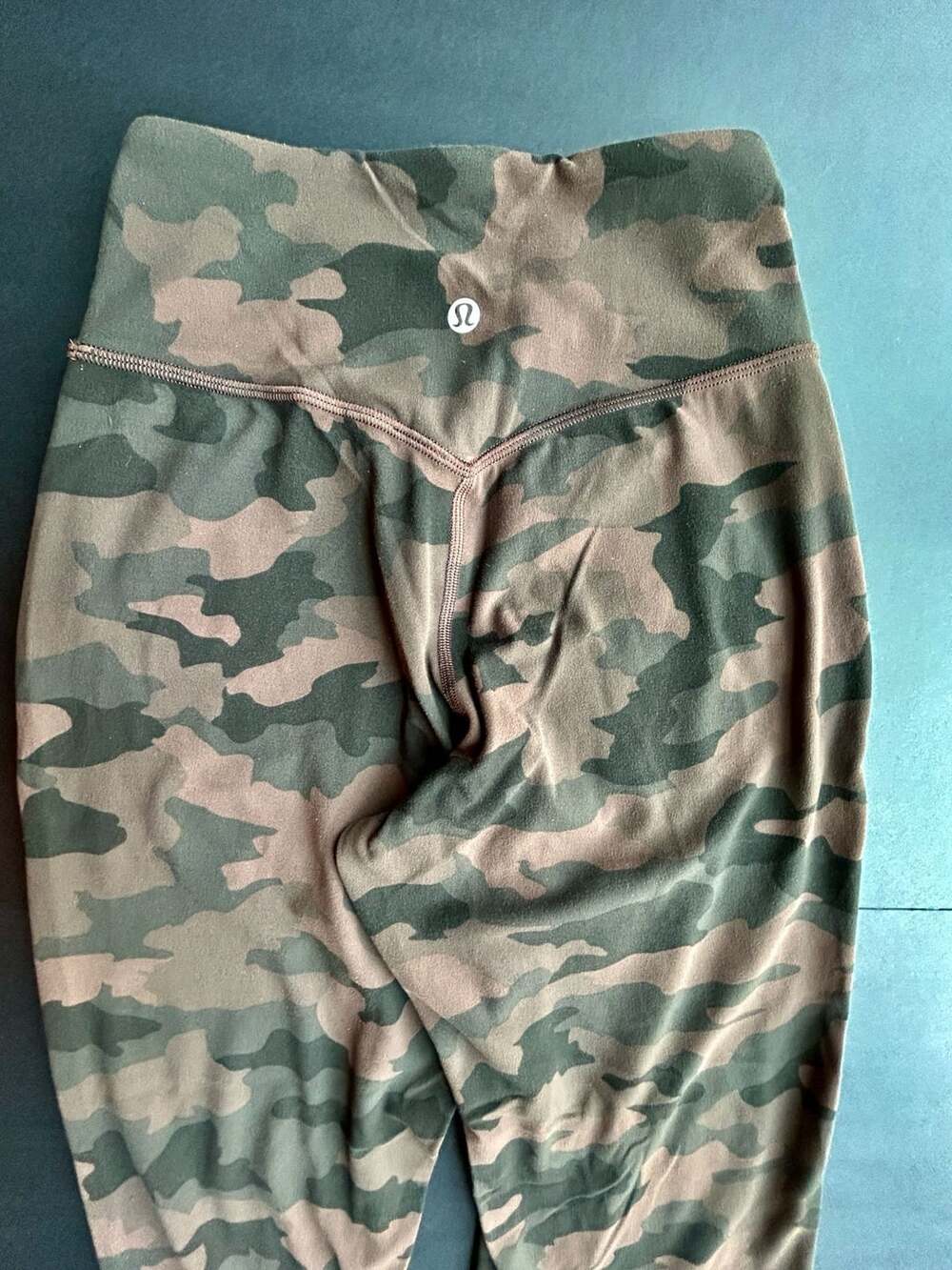 Lululemon Joggers Size 2 Green Brown Camo Sweatpants